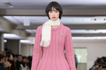 ピリングス 2026-27年秋冬コレクション - 夢と現実のはざまに広がる“日常のドレスアップ” - ファッションプレス