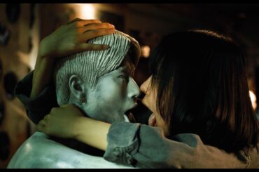 南沙良のぶっ飛んだ体当たり演技がヤバすぎる！　映画 『禍禍女』本編映像＆メイキング映像