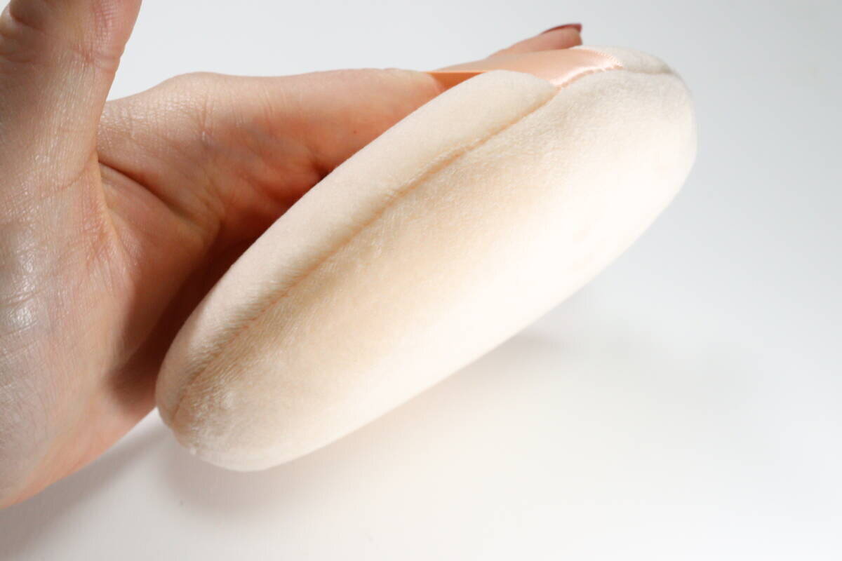 ダイソー　ビッグパフ　メイクツール