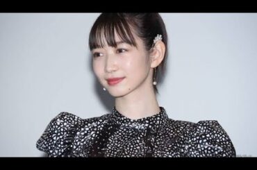 岡本夏美、前髪カットで印象激変✨「視界良好」新ヘアに「最高に可愛い」の声💖