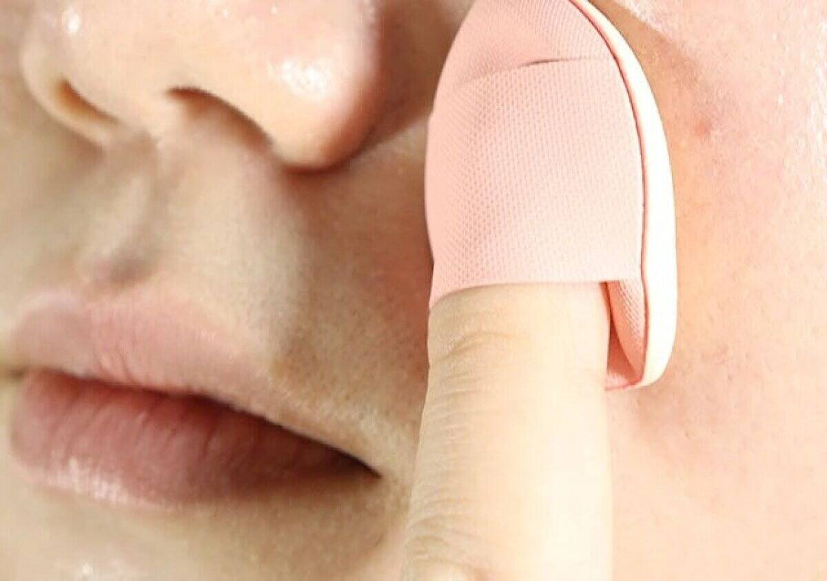 ダイソー ミニファンデーションパフ(4個) 使用例