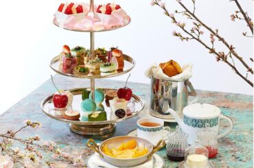 ティファニー銀座「ブルー ボックス カフェ」春色アフタヌーンティー、"桜の花びら”いちごタルトなど - ファッションプレス