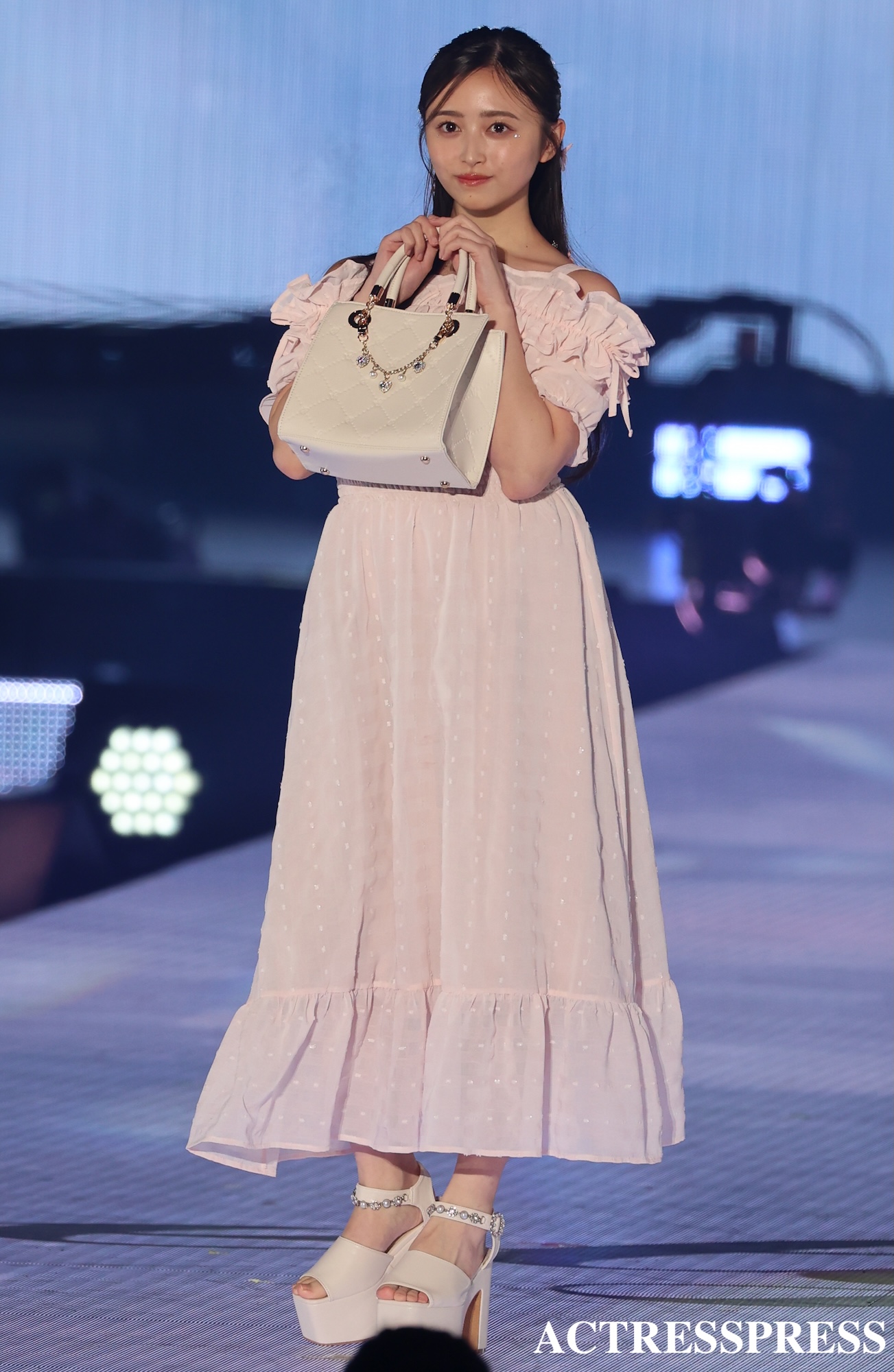 井上和(衣装：evelyn).乃木坂46.2025年5月3日、代々木第一体育館にて。GirlsAward 2025 S/S. 撮影：ACTRESS PRESS（アクトレスプレス）