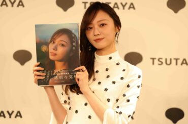 乃木坂46 梅澤美波「イタリアの男性ってロマンチスト」　2nd写真集『透明な覚悟』撮影秘話を披露｜Real Sound｜リアルサウンド ブック