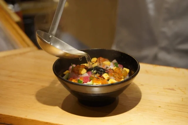 SUSHI TOKYO TENの鰹出汁香る海鮮ひつまぶし