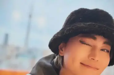 氷川きよし　「パンチ効いたメイクのまま」錦糸町ぶらり報告に「素敵すぎる」「ステキな御姿とお顔」 - スポニチ Sponichi Annex 芸能