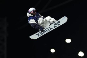 決勝の1回目でエアを決める平野流（撮影・前田充）