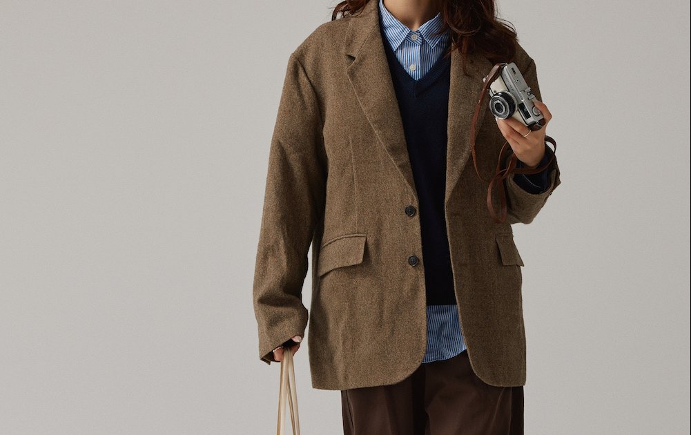 ブラウン×ブルーで爽やかに。メンズサイズのツイードジャケットで楽しむトラッドな重ね着【FUDGE FRIEND おしゃれさんの毎日コーディネート vol.650|UMI】 | FUDGE FRIEND | ファッション ブラウン×ブルーで爽やかに。メンズサイズのツイードジャケットで楽しむトラッドな重ね着【FUDGE FRIEND おしゃれさんの毎日コーディネート vol.650|UMI】 | FUDGE FRIEND | ファッション