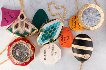 文化を運ぶ5種のイブニングバッグ、「ブルガリ アイコンズ ミノディエール」コレクションを発表。｜Fashion｜madameFIGARO.jp（フィガロジャポン）