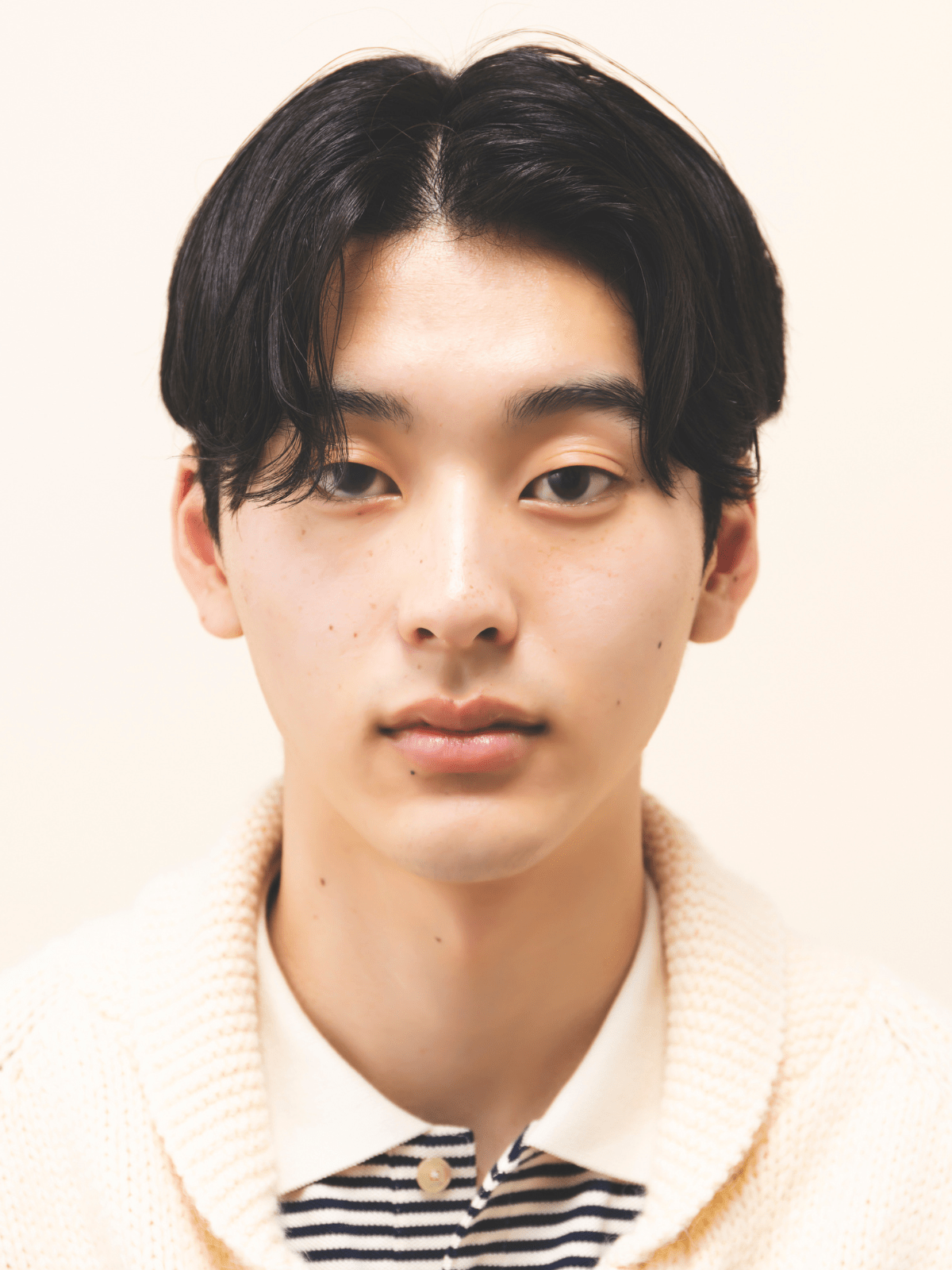 SHISEIDO メン モイスチャライジング リップの塗布画像