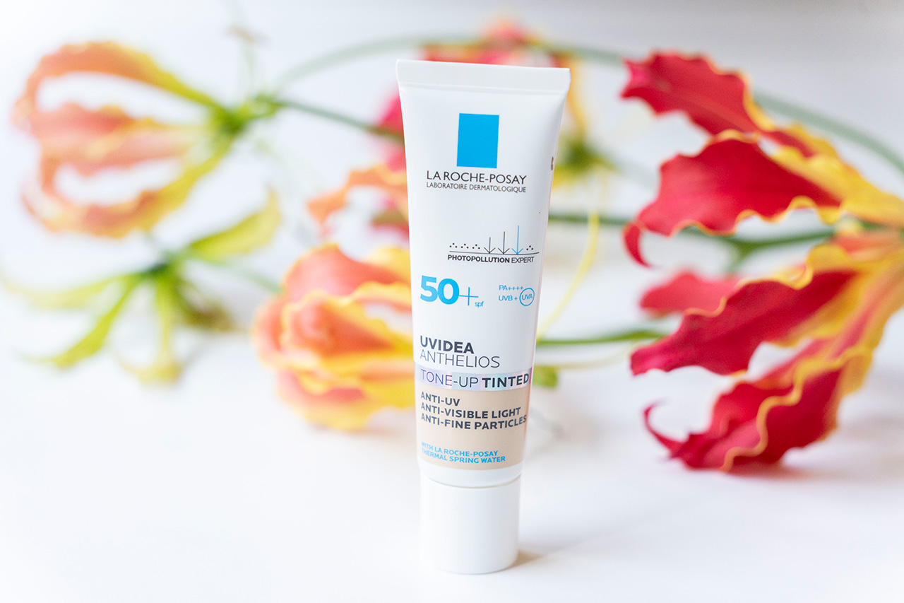 あの人気シリーズから、大人肌向けが新登場! ラ ロッシュ ポゼ・ 1本3役の時短化粧下地が感動する|OTONA SALONE あの人気シリーズから、大人肌向けが新登場! ラ ロッシュ ポゼ・ 1本3役の時短化粧下地が感動する|OTONA SALONE