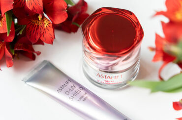 大人になった今こそ試すべし。富士フイルム「ホワイト ジェリー アクアリスタ」がピタっとハマるお年頃になりました｜OTONA SALONE