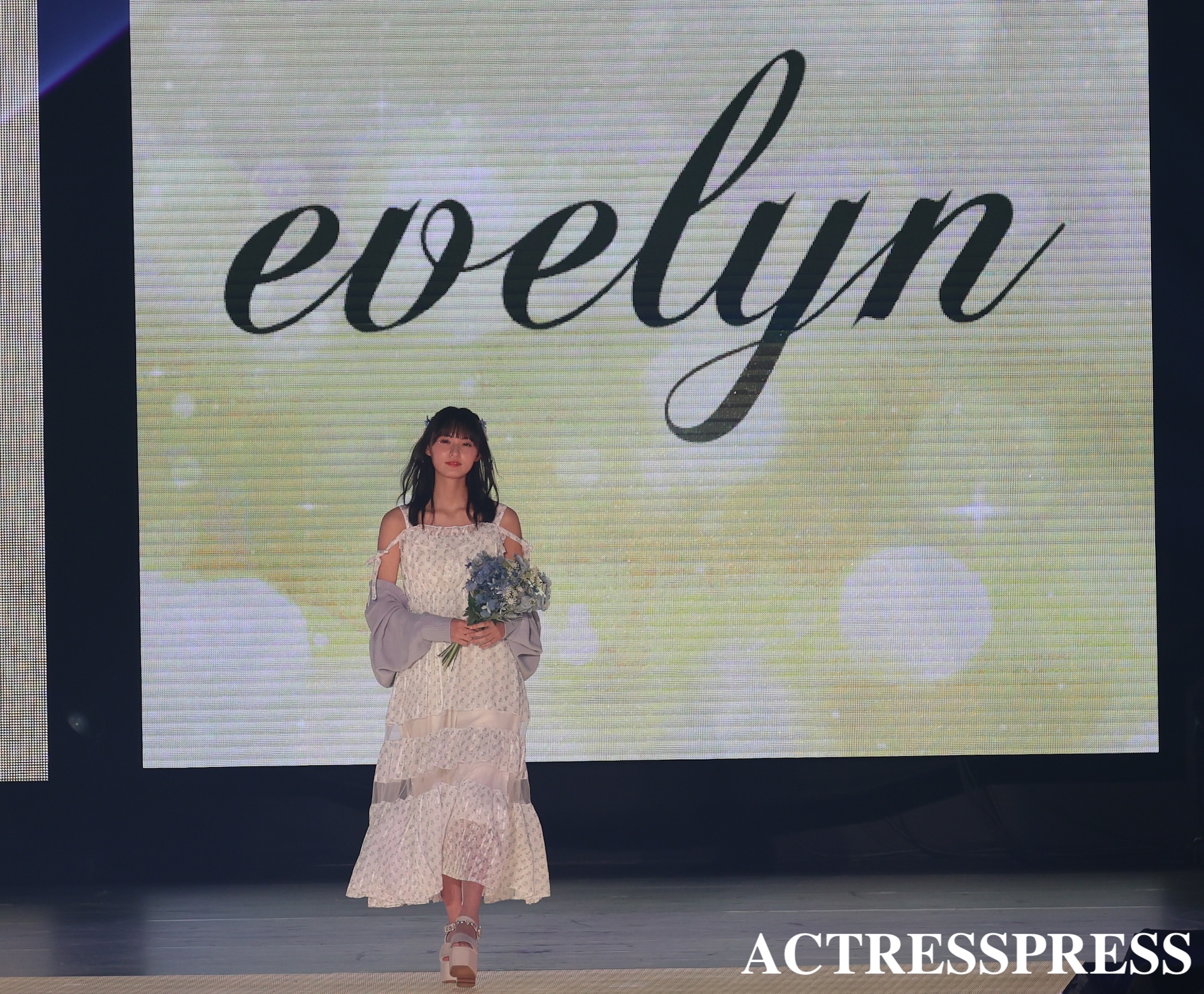 遠藤さくら(衣装：evelyn).乃木坂46.2025年5月3日、代々木第一体育館にて。GirlsAward 2025 S/S. 撮影：ACTRESS PRESS（アクトレスプレス）