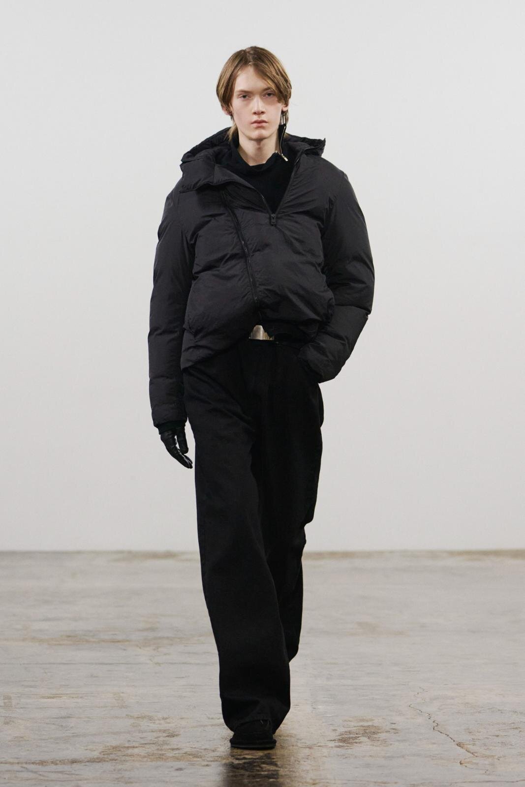 アタッチメント 2026-27年秋冬コレクション - 時間の経過と変化を受け入れて｜写真28