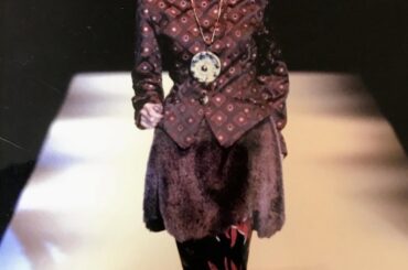 小川知子、コシノヒロコのファッションショー出演時の写真を公開 - エキサイトニュース