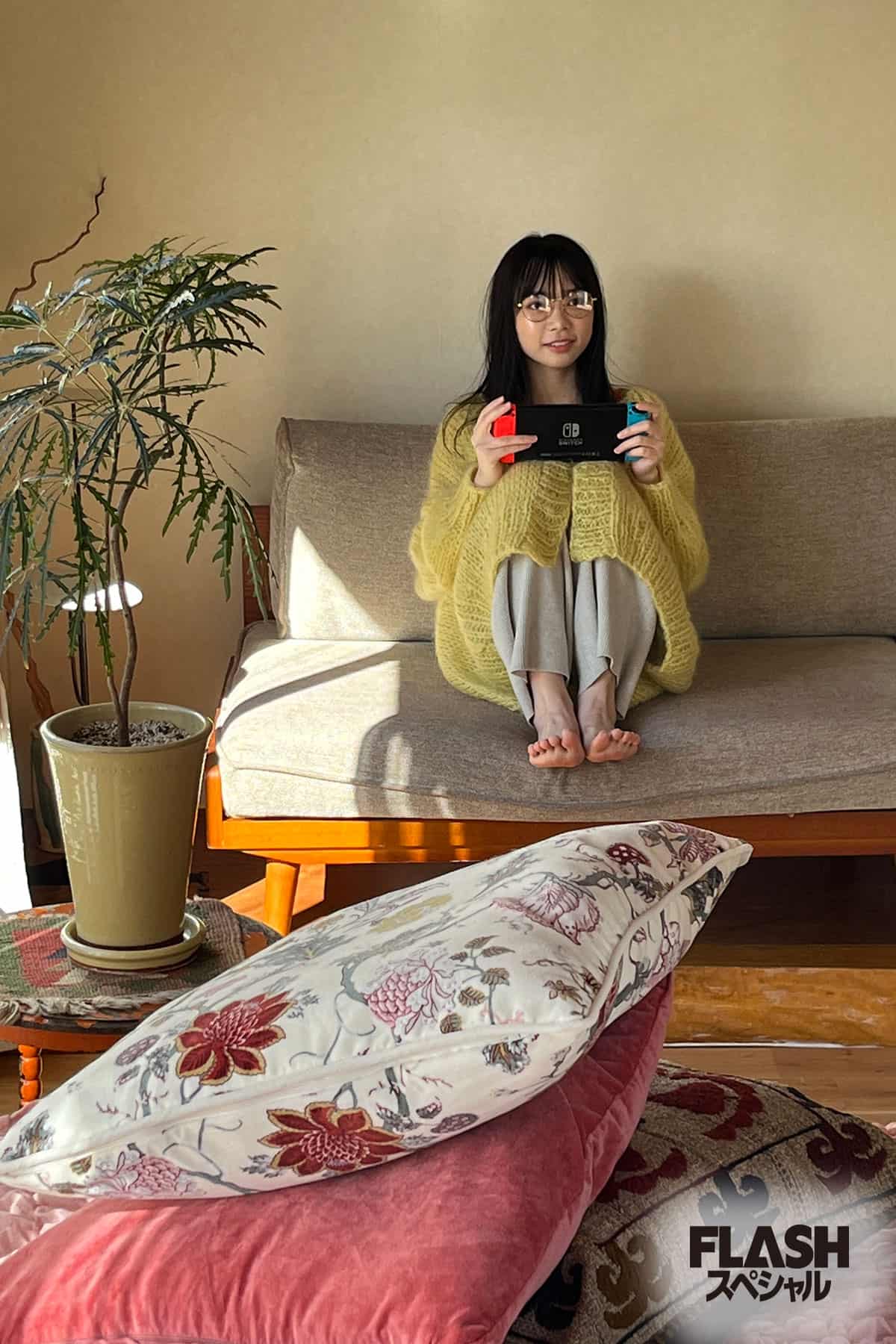 日向坂46 山口陽世【FLASHスペシャル グラビアBEST 2023年新年号】