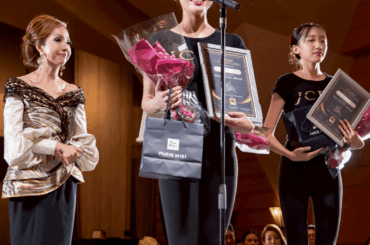 JCFW2025東京アメリカンクラブにて　　優秀者の発表