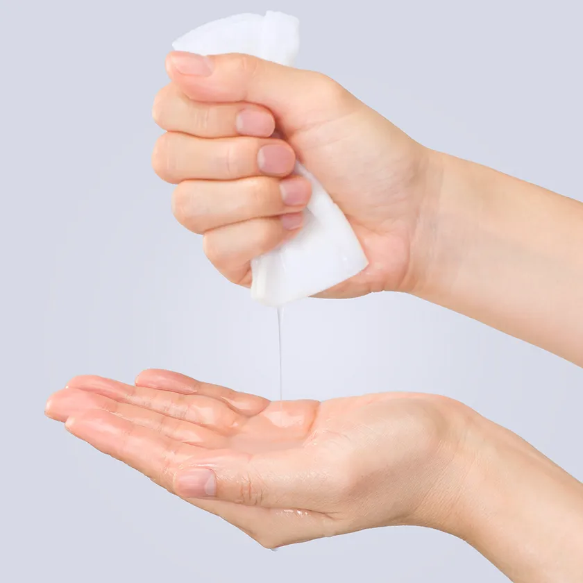 美容液をたっぷり130mL配合!