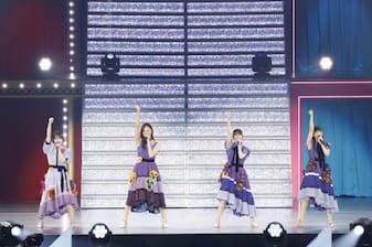 乃木坂46「5th ALBUM MEMORIAL LIVE『My respect』」ライブ写真（C）乃木坂46LLC