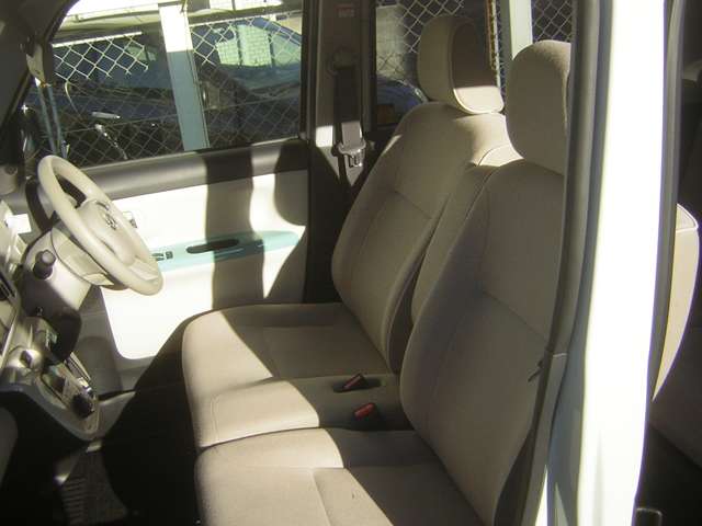 ダイハツ ムーヴキャンバス 660 X メイクアップ リミテッド SAIII ETC/バックカメラ/ナビ/両側スライドドア 広島県の詳細画像 その16