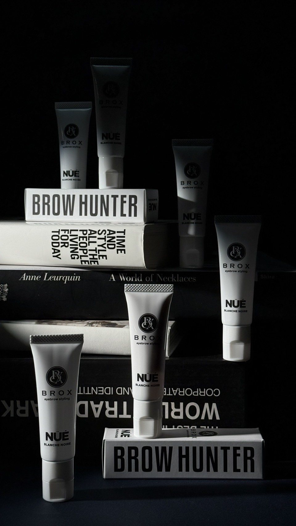 業界初!眉毛スタイリング剤「BROX」BROW HUNTER 発売開始 | 美ST ONLINE 業界初!眉毛スタイリング剤「BROX」BROW HUNTER 発売開始 | 美ST ONLINE