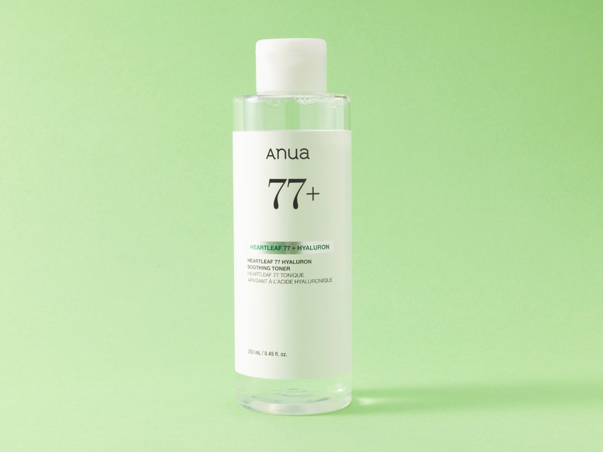 anua ドクダミ77 ヒアルロン スージングトナーの製品画像（俯瞰）