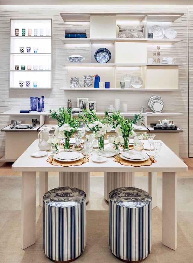 カフェディオール　店内