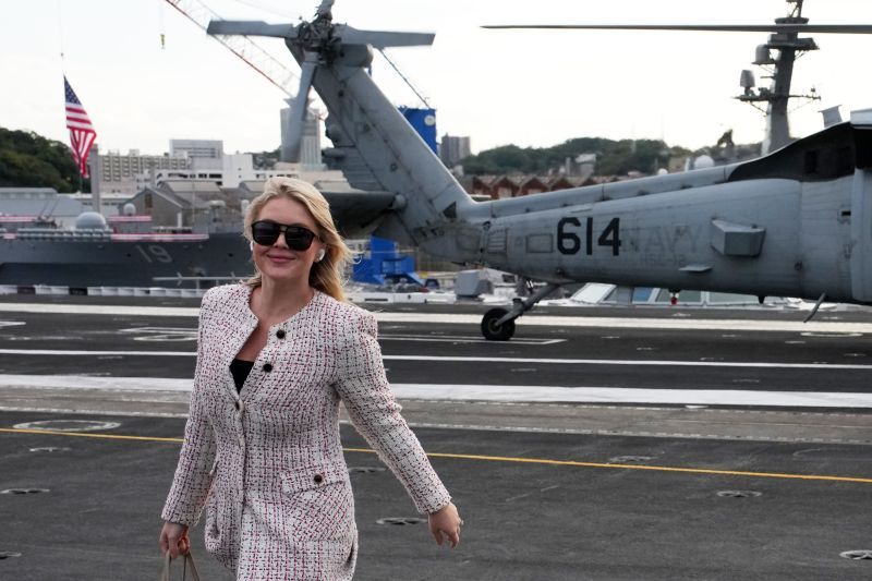 APECに先立ち日本に立ち寄ったホワイトハウスのレビット報道官＝2025年10月28日/Andrew Harnik/Getty Images