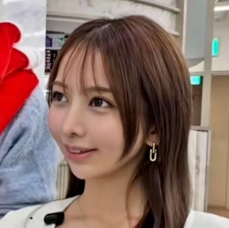 「超ロングがいい」と希望する女性がエクステに挑戦→激変した姿に「めっちゃ可愛い」