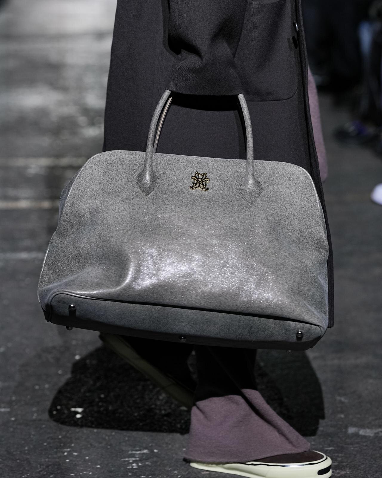 カミヤ 26-27年秋冬コレクション - 熱を帯びる静けさ｜写真5