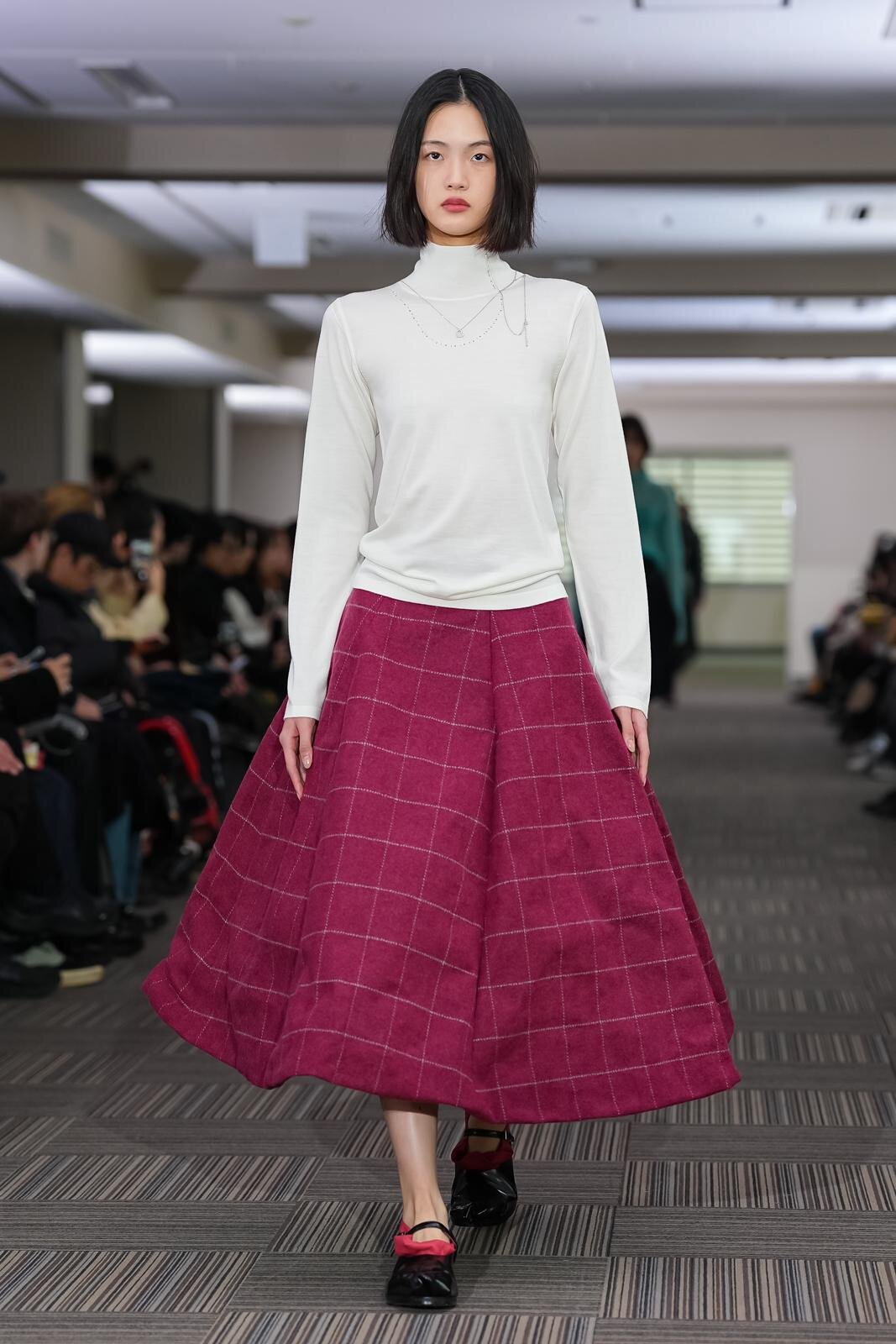 ピリングス 2026-27年秋冬コレクション - 夢と現実のはざまに広がる“日常のドレスアップ”｜写真37