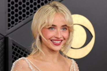 【2026年グラミー賞】セレブのヘア・メイク・ネイル｜注目ビューティールック総覧 | Vogue Japan