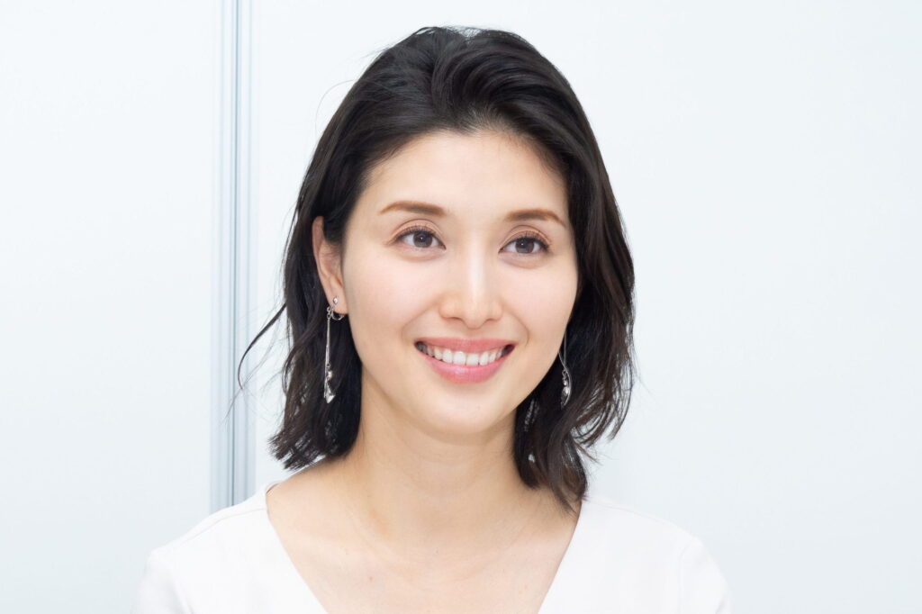 橋本マナミ、“1番かっこよかった芸能人”を実名告白　美肌を絶賛「ツルンツルンにきれい」 – Sirabee