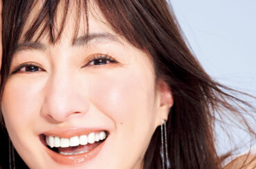 モデル・前田ゆかさん(55歳)の老け見え対策｜たるみ予防は「頭皮ケア」が正解 | 美ST ONLINE