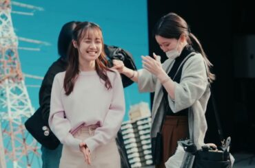 声優・伊藤美来が本格実写演技に初挑戦！ 総務省初の縦型ショートドラマのメイキングが公開