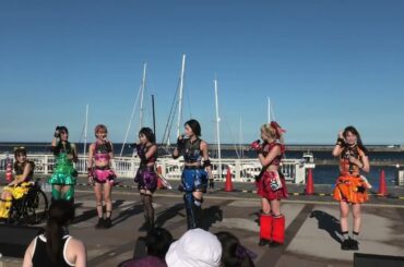 ＠２０２５年７月２５日@仮面女子@MC1＠熱海であそぼ！花火であそぼ！第1部@熱海海上花火大会2005夏@熱海親水公園イベント広場@16:38