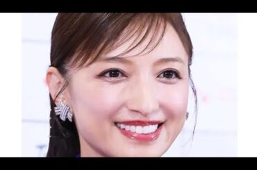 ✨奇跡の53歳💛フリーアナ望月理恵｜スリット美脚に大反響🔥「キター！」「一生若い」「眼福」芸能界も騒然👀