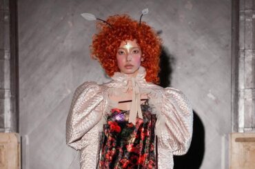 ペイデフェ 2026-27年秋冬コレクション- 甘美さと狂気を宿す「フェアリーランド」 - ファッションプレス