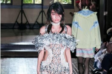 ユェチ・チ(YUEQI QI) 2026-27年秋冬ウィメンズコレクション - ファッションプレス