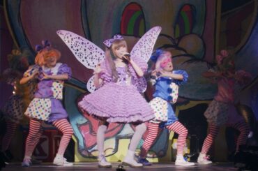 きゃりーぱみゅぱみゅ - キミに100パーセント (2012 in キラキラ武道館), Kyary Pamyu Pamyu - Kimi Ni 100 Percent (Live)