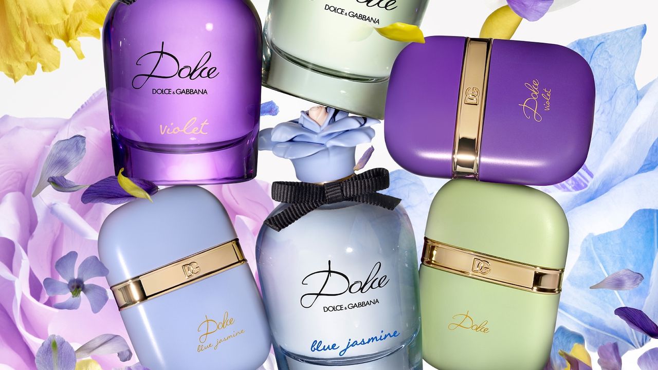 ドルチェ&ガッバーナが「ドルチェ」の香りを塗って楽しむ新ドレスアップ術を提案 | Vogue Japan ドルチェ&ガッバーナが「ドルチェ」の香りを塗って楽しむ新ドレスアップ術を提案 | Vogue Japan