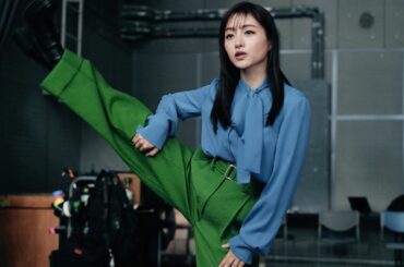 石原さとみ、大きく四股を踏む　“元力士”直伝！？　貴重な練習風景も　DNP新CM＋メーキング