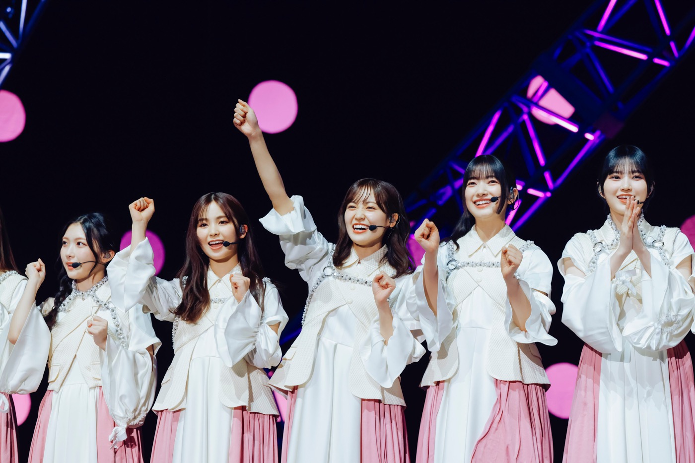 櫻坂46井上梨名、卒業セレモニーで力強く宣言「私のこの7年間のアイドル人生、100点満点です！」 - 画像一覧（6/29）