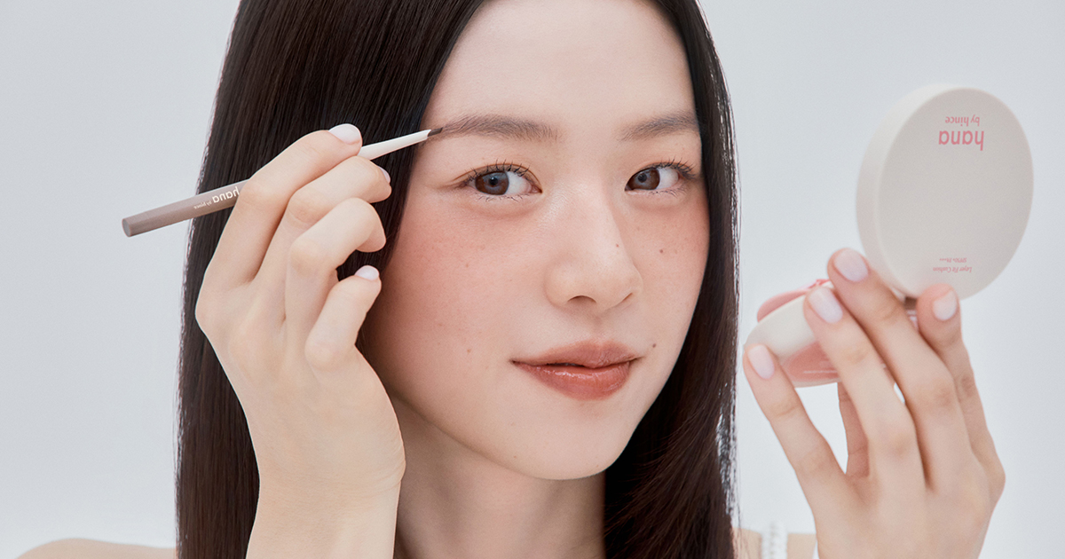 ファミマ限定コスメ「ハナ バイ ヒンス」が初のアイブロウペンシルを発売 フルメイクが可能に – WWDJAPAN ファミマ限定コスメ「ハナ バイ ヒンス」が初のアイブロウペンシルを発売 フルメイクが可能に - WWDJAPAN
