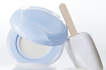 韓国コスメ「アピュー」からテカリオフ、毛穴ケア、トーンアップが1つでかなう液状パウダーパクトが登場　メイクの上からUVカットも - WWDJAPAN