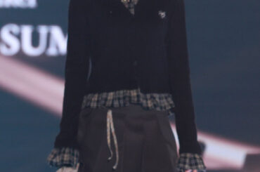 【TGC】櫻坂46的野美青、19歳で初出演もオーラ放つ　クールな眼差しで魅了 | ORICON NEWS | 国内海外のニュース