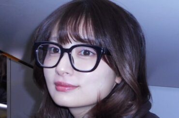 吉川愛 ピンクヘアの“激変ビジュアル”に「どこの天使かと」とファン絶賛!キラキラメイクにパッツン前髪×サラサラロングのティアラ姿に「お姫様」（めざましmedia） - Yahoo!ニュース