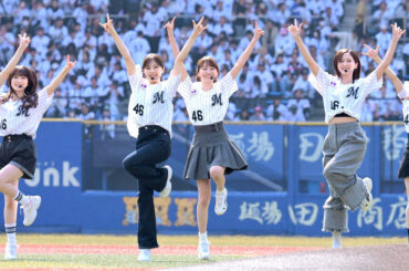 スペシャルライブをする乃木坂野球部のメンバー（カメラ・今西　淳）