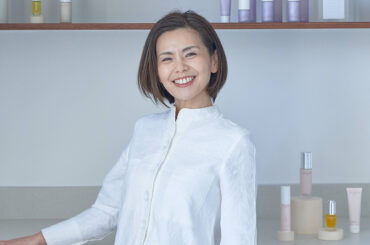 【4/21開催】春の揺らぎを整える！ CHICO SHIGETAが教える女性のためのセルフマッサージワークショップ。｜Beauty｜madameFIGARO.jp（フィガロジャポン）