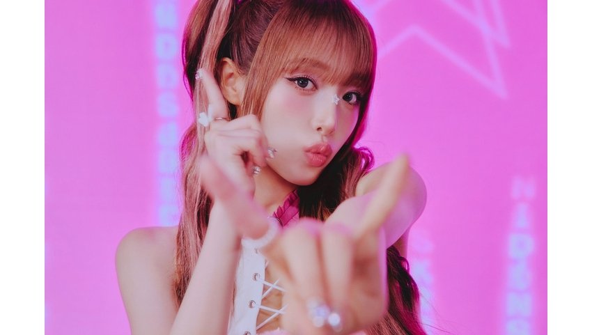 K-POPアイドルの枠を超えて活躍する次世代ポップアイコン YENA 日本オリジナル新曲『ミラミラ』がTVアニメ「DIGIMON BEATBREAK」 新エンディングテーマに決定! K-POPアイドルの枠を超えて活躍する次世代ポップアイコン YENA 日本オリジナル新曲『ミラミラ』がTVアニメ「DIGIMON BEATBREAK」 新エンディングテーマに決定!